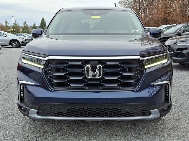 new 2025 Honda Pilot car, priced at $46,995