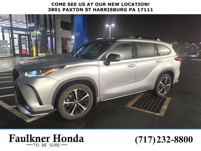 used 2022 Toyota Highlander car, priced at $36,800