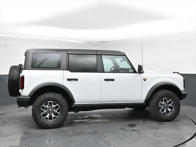 new 2024 Ford Bronco car, priced at $60,915