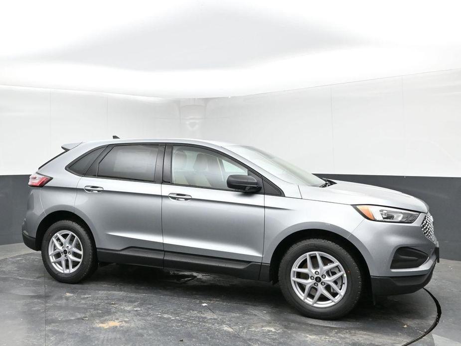 new 2024 Ford Edge car, priced at $40,555