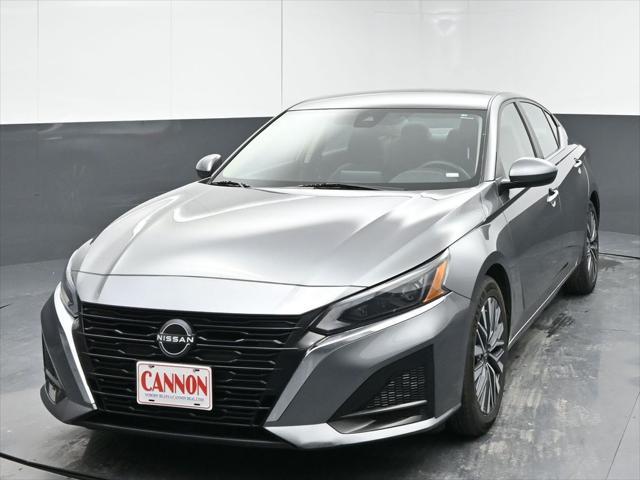 used 2023 Nissan Altima car, priced at $21,910