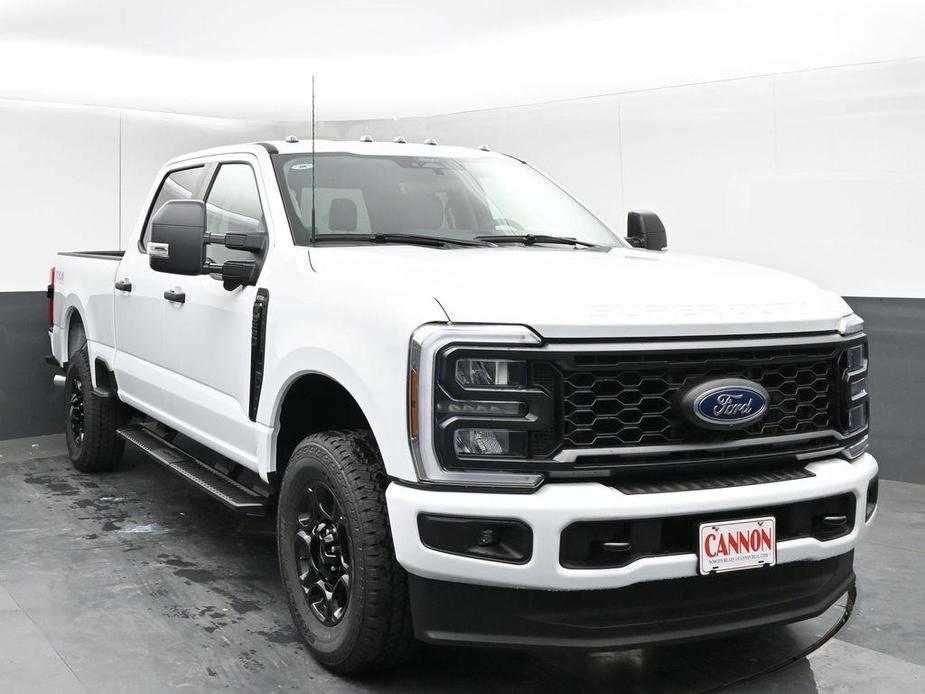 new 2024 Ford F-250 car, priced at $61,330