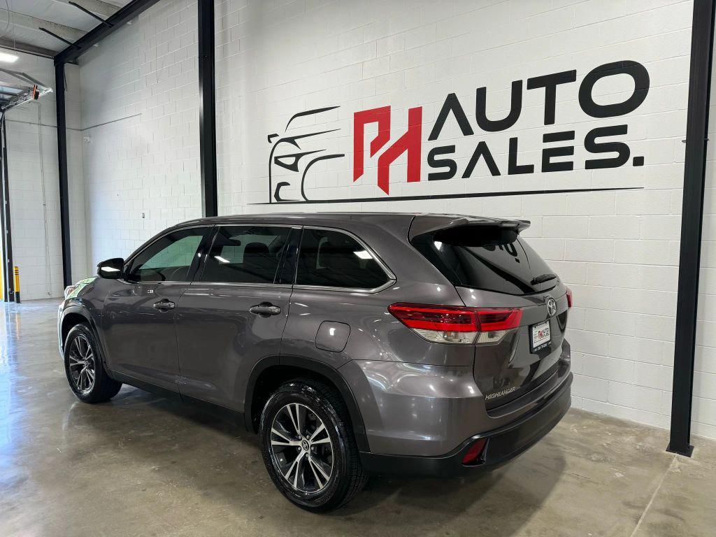 used 2019 Toyota Highlander car, priced at $23,800