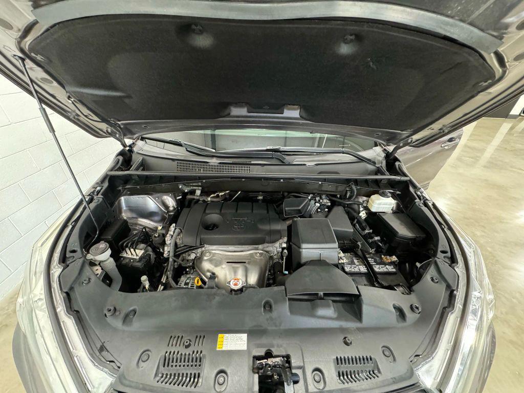 used 2019 Toyota Highlander car, priced at $23,800