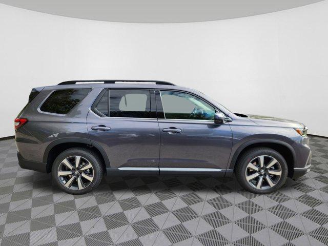 new 2025 Honda Pilot car, priced at $51,095