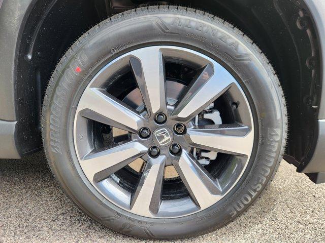 new 2025 Honda Pilot car, priced at $51,095