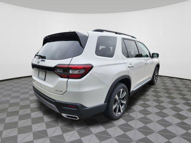 new 2025 Honda Pilot car, priced at $54,985