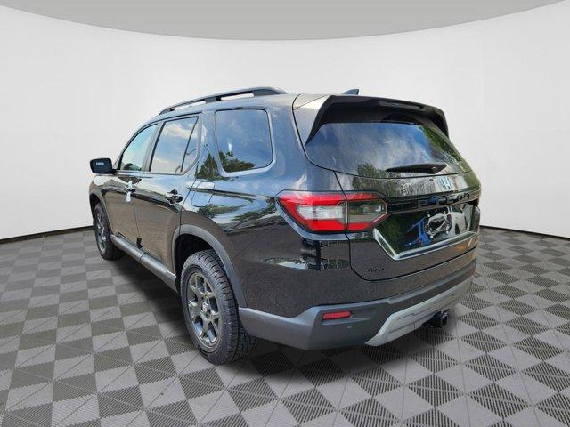 new 2025 Honda Pilot car, priced at $50,850
