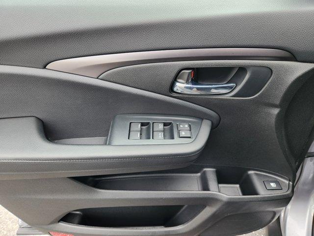 used 2022 Honda Pilot car, priced at $30,987