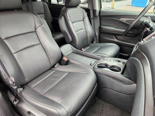 used 2022 Honda Pilot car, priced at $31,275