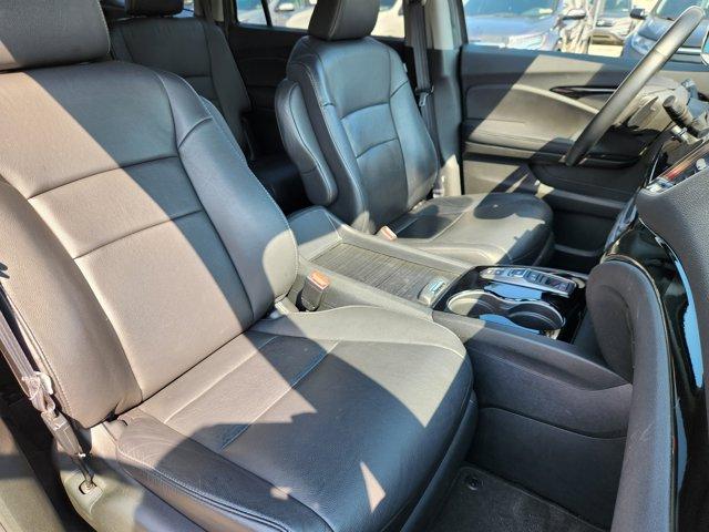 used 2022 Honda Pilot car, priced at $35,815