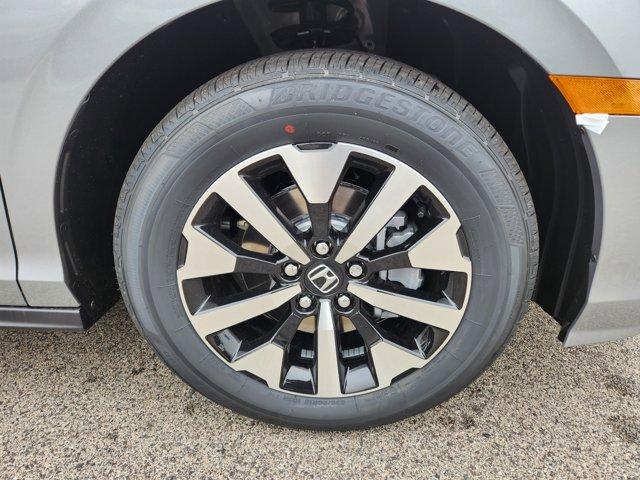 new 2026 Honda Odyssey car, priced at $44,290