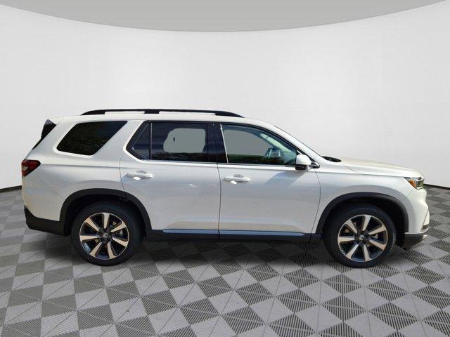 new 2025 Honda Pilot car, priced at $51,550