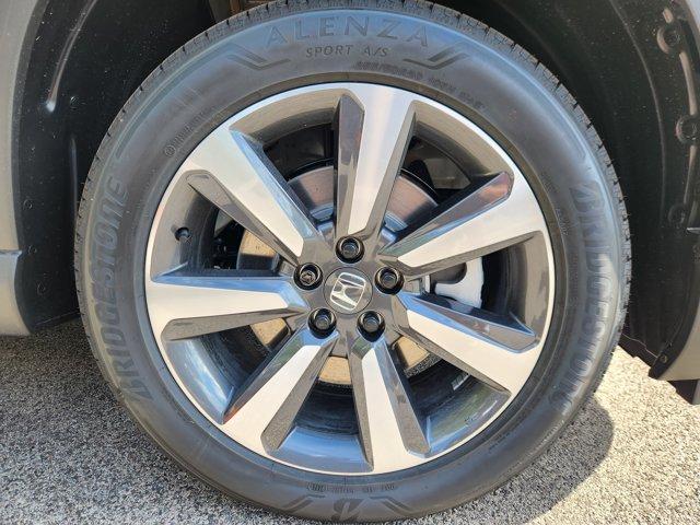 new 2025 Honda Pilot car, priced at $51,550