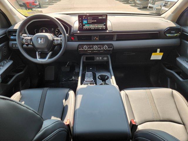 new 2025 Honda Pilot car, priced at $47,550