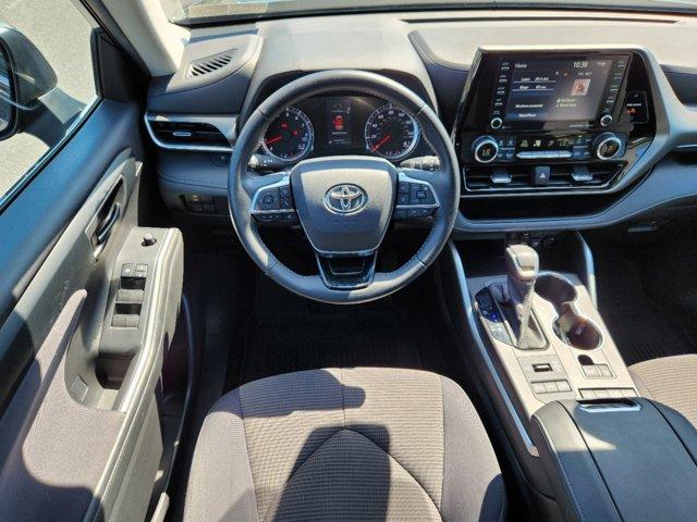 used 2021 Toyota Highlander car, priced at $31,670