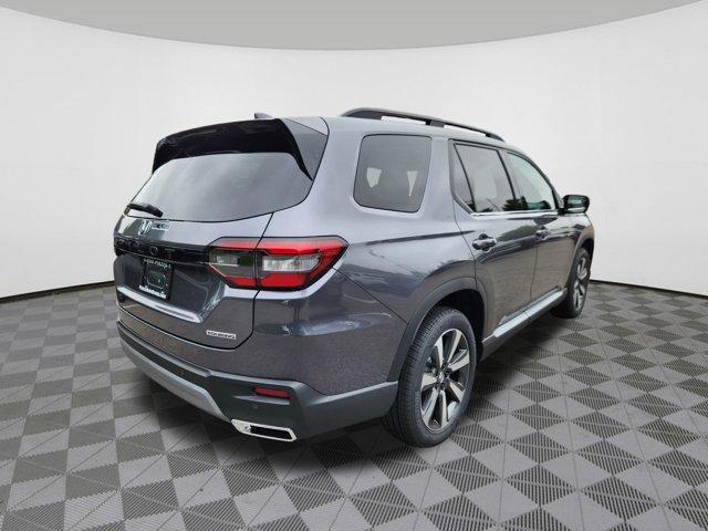 new 2025 Honda Pilot car, priced at $51,050