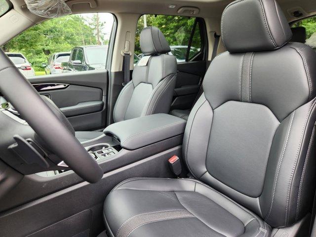 new 2025 Honda Pilot car, priced at $51,050