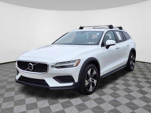 used 2020 Volvo V60 Cross Country car, priced at $28,587
