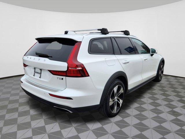 used 2020 Volvo V60 Cross Country car, priced at $28,587