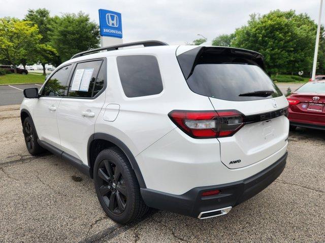 used 2025 Honda Pilot car, priced at $53,870