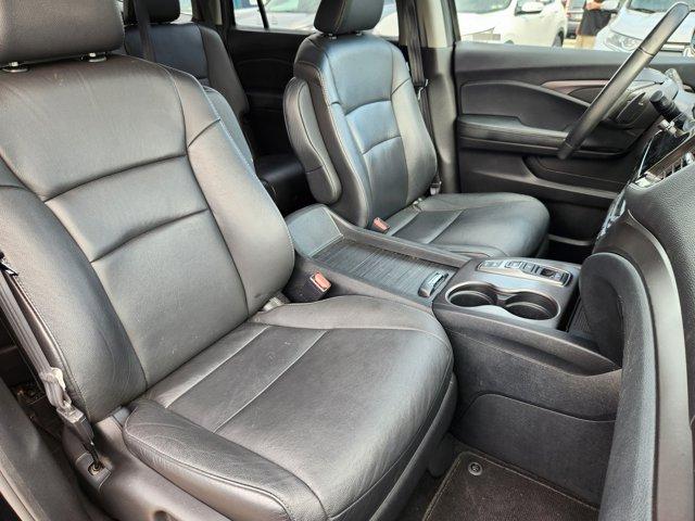 used 2022 Honda Pilot car, priced at $33,934