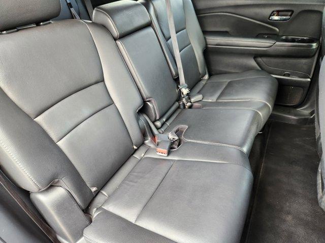 used 2022 Honda Pilot car, priced at $33,934