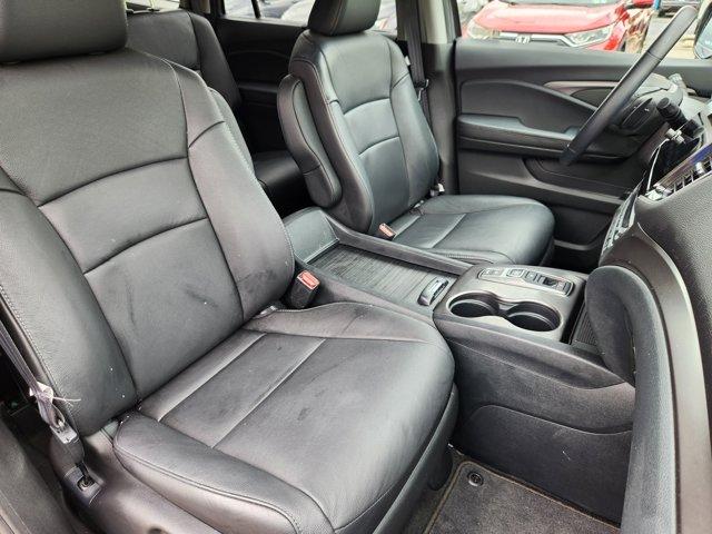 used 2022 Honda Pilot car, priced at $36,588