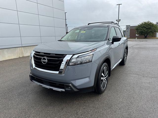 new 2025 Nissan Pathfinder car, priced at $52,579