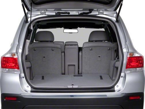 used 2013 Toyota Highlander car, priced at $13,922