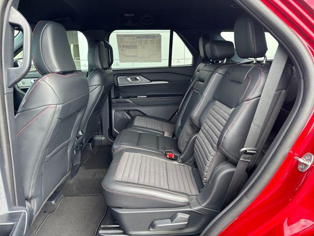 new 2025 Ford Explorer car
