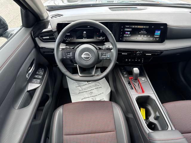 new 2025 Nissan Kicks car, priced at $29,020