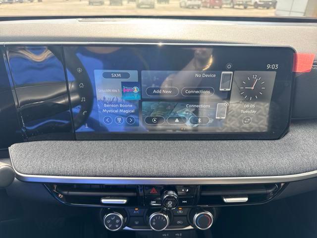 new 2025 Nissan Kicks car, priced at $26,280