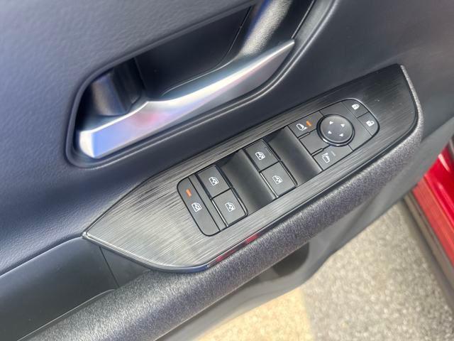 new 2025 Nissan Kicks car, priced at $26,280