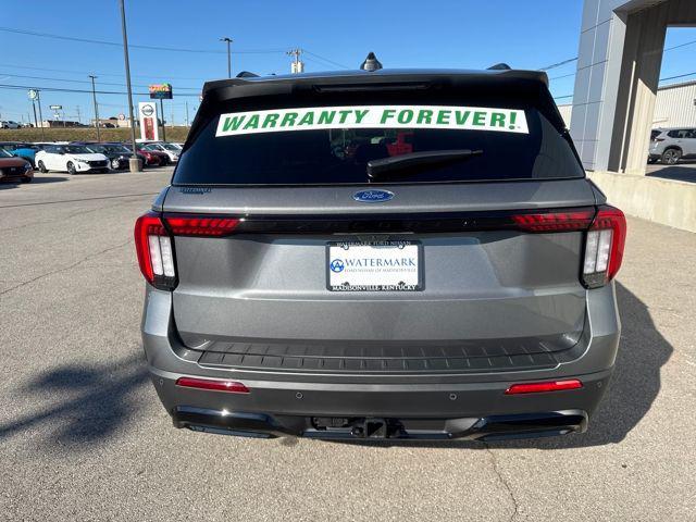 new 2025 Ford Explorer car