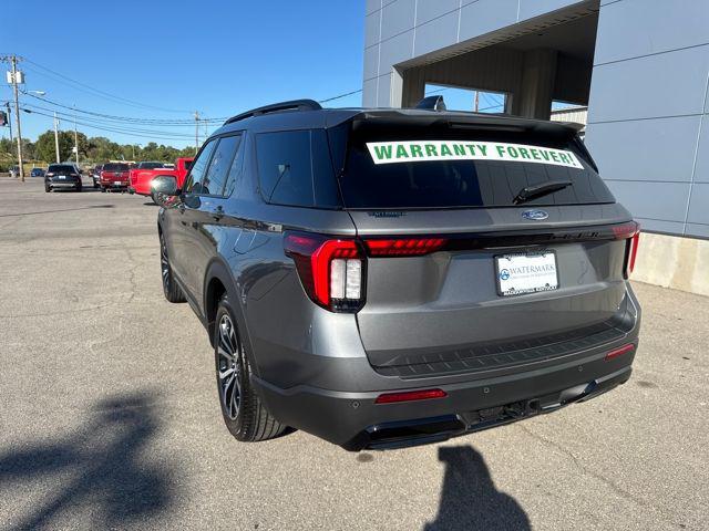 new 2025 Ford Explorer car