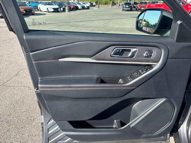 new 2025 Ford Explorer car