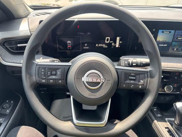 new 2025 Nissan Kicks car, priced at $27,052