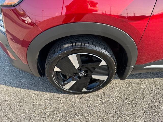 new 2025 Nissan Kicks car, priced at $28,592