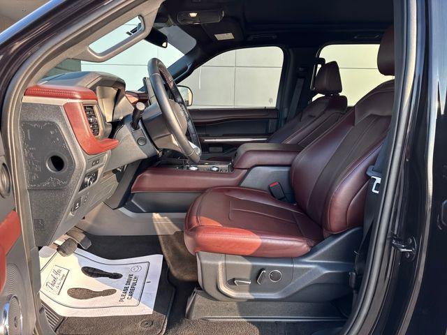 used 2024 Ford Expedition car, priced at $62,923