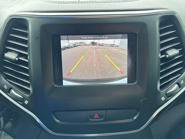 used 2020 Jeep Cherokee car, priced at $15,284