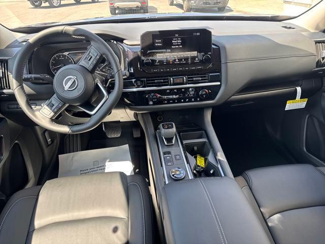 new 2025 Nissan Pathfinder car, priced at $44,765
