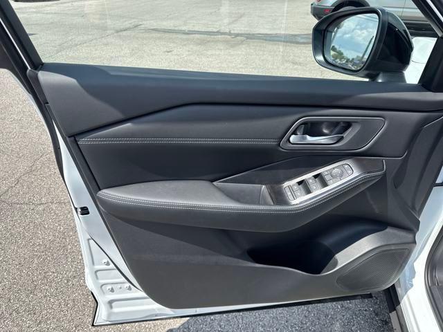 new 2025 Nissan Rogue car, priced at $38,628