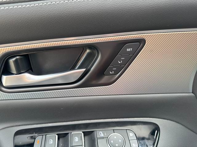 new 2025 Nissan Murano car, priced at $48,002
