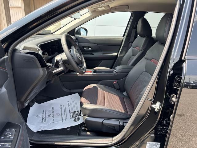 new 2025 Nissan Kicks car, priced at $28,184