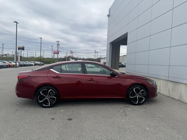 new 2025 Nissan Altima car, priced at $29,990