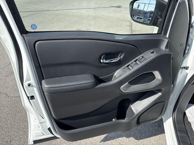 new 2025 Nissan Frontier car, priced at $40,725