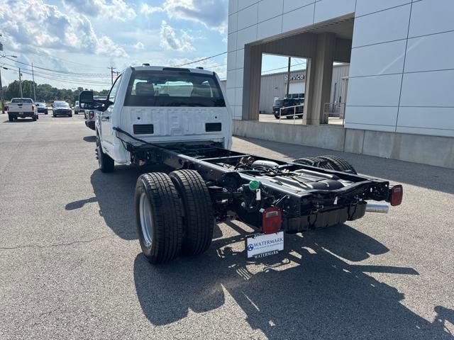new 2025 Ford F-350 car, priced at $62,401