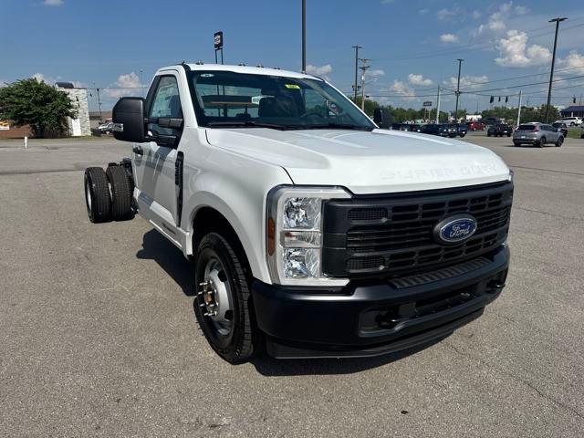new 2025 Ford F-350 car, priced at $62,401