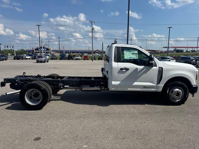 new 2025 Ford F-350 car, priced at $62,401